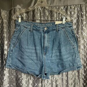 American eagle denim high rise mom short size 12